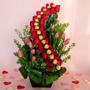 Rosas y chocolates Media luna de rosas