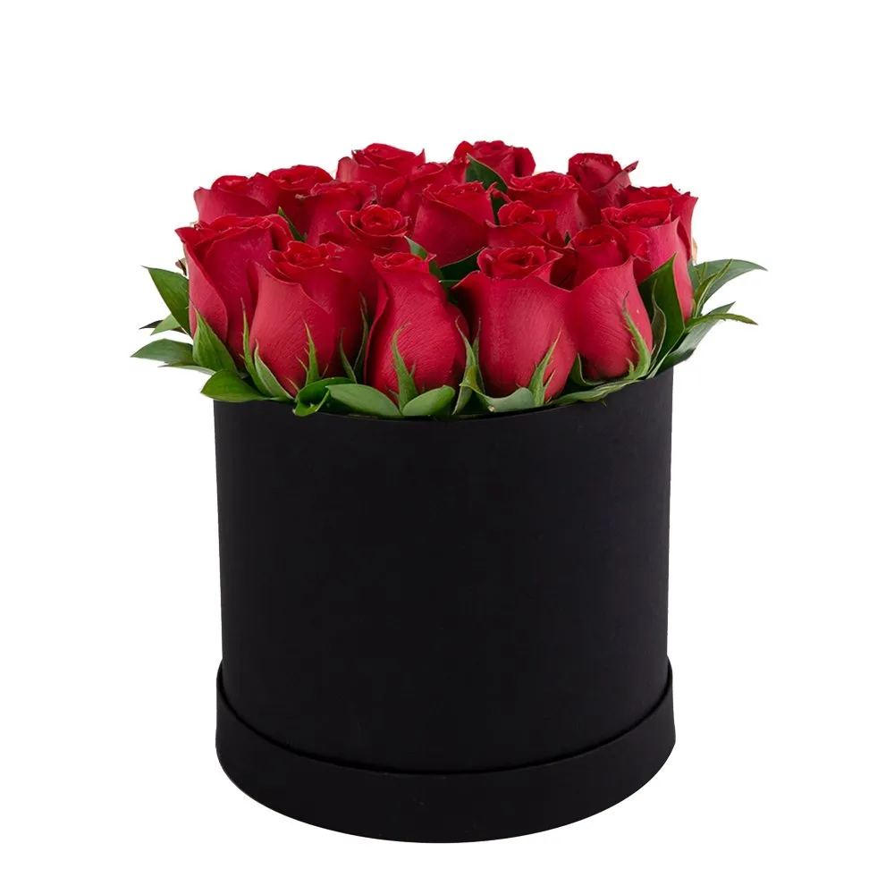 24 rosas rojas en caja negra