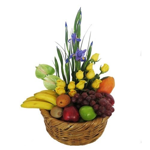 Canasta de regalo con fruta fresca