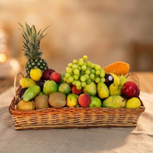 Arreglo frutal en canasta rectangular