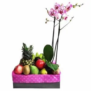 Caja frutal con orquídea