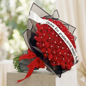 Ramo de 150 rosas con banda